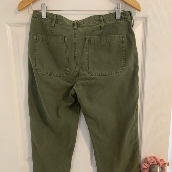 A&F Embroidered khaki pants - Picture 4 of 4